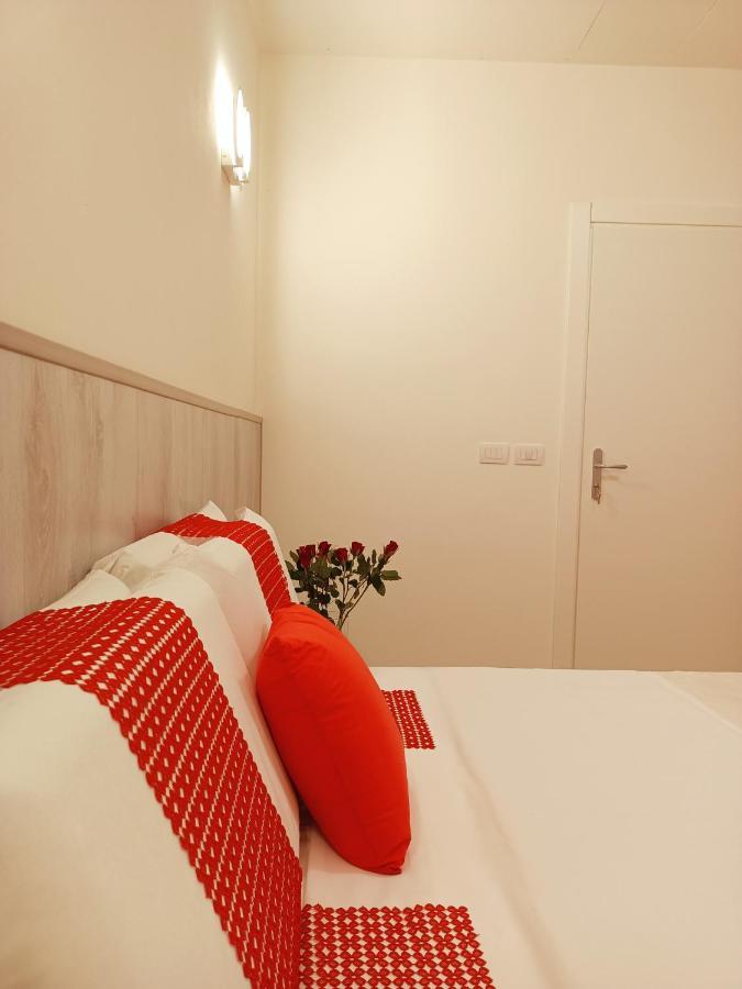 Arcobaleno Rooms Mestre-Venezia Экстерьер фото