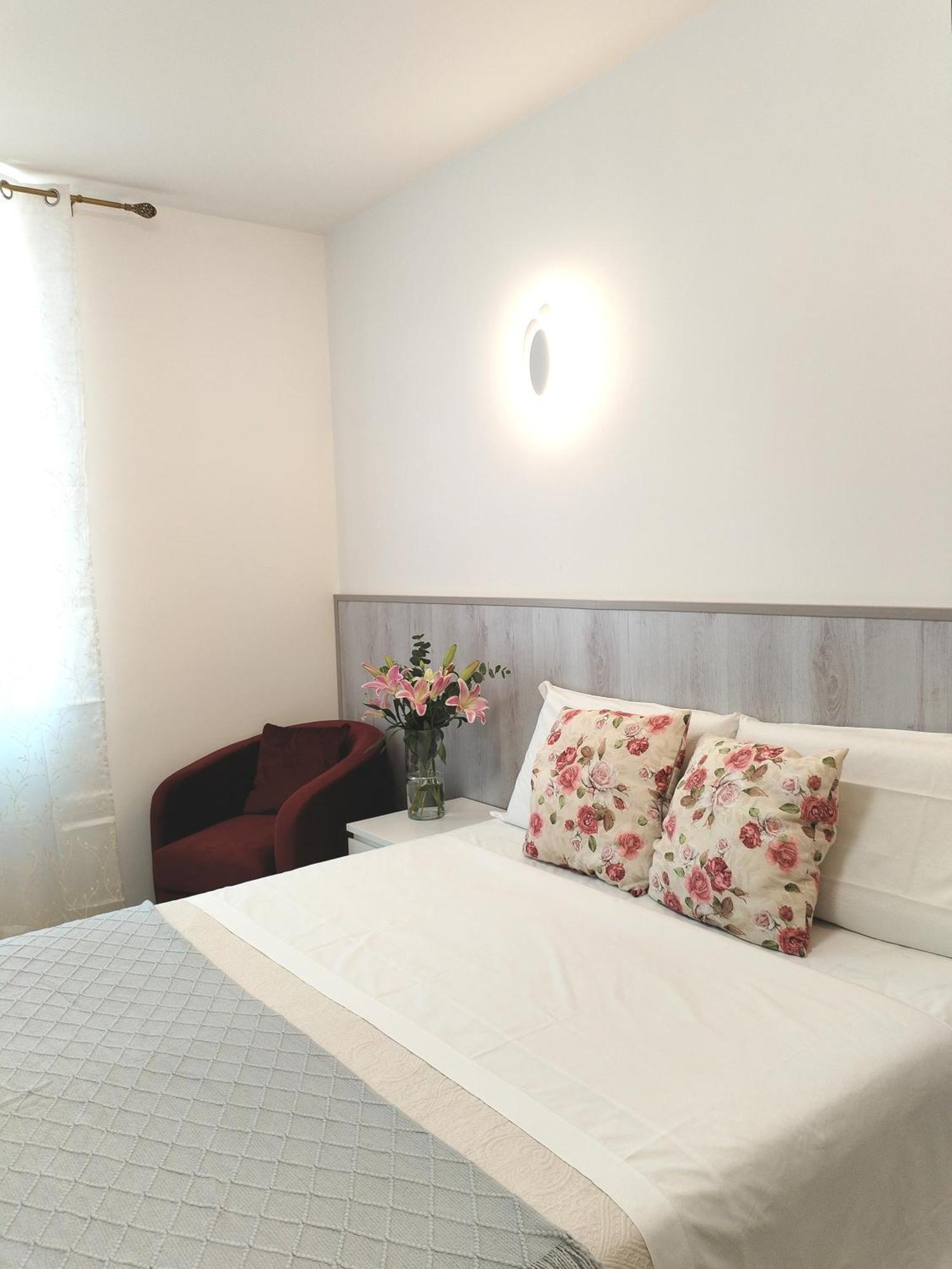 Arcobaleno Rooms Mestre-Venezia Экстерьер фото