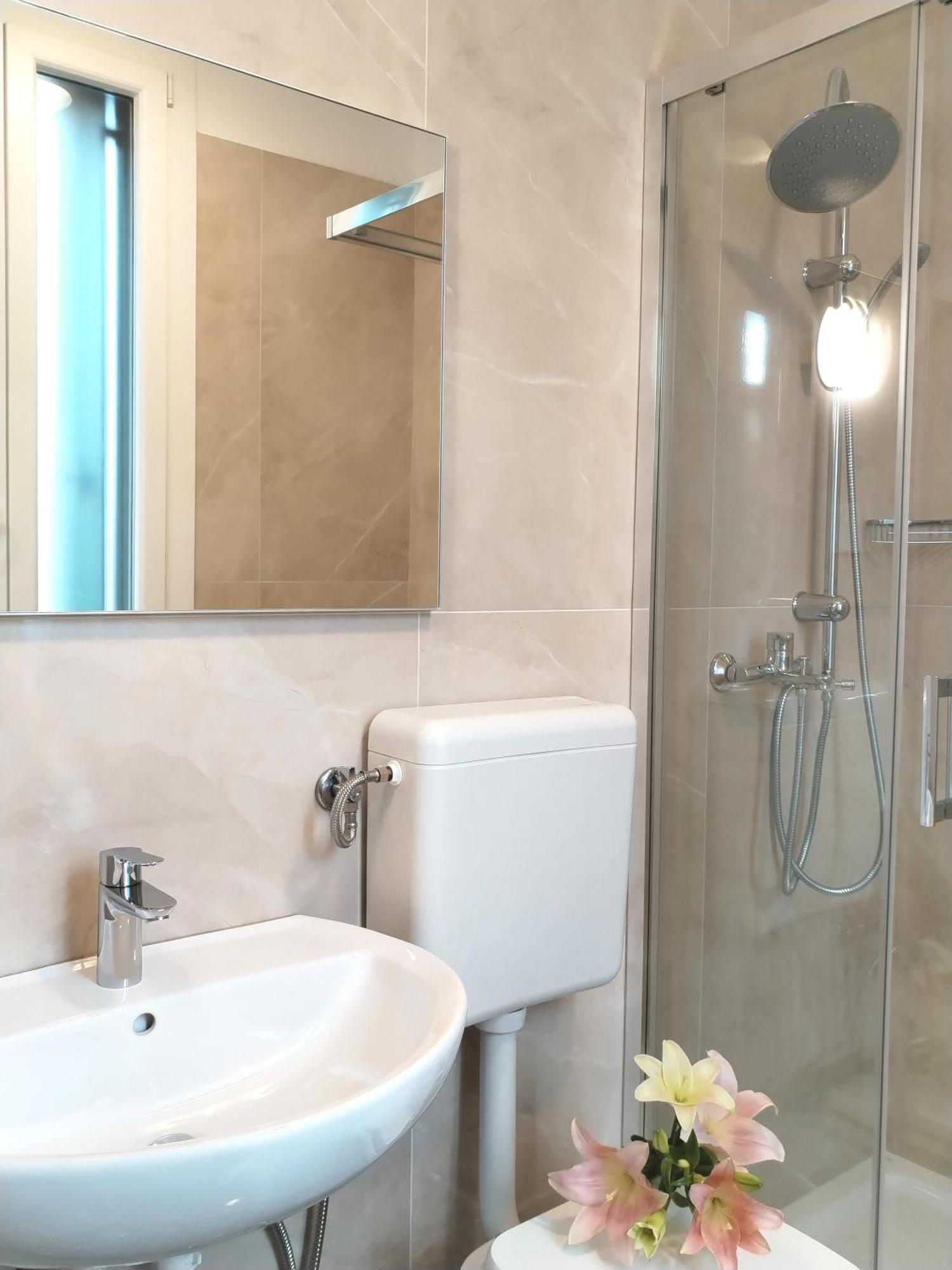 Arcobaleno Rooms Mestre-Venezia Экстерьер фото